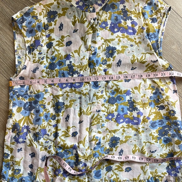 & Other Stories Voluminous Floral Button Up Midi Dress - Picture 9 of 9